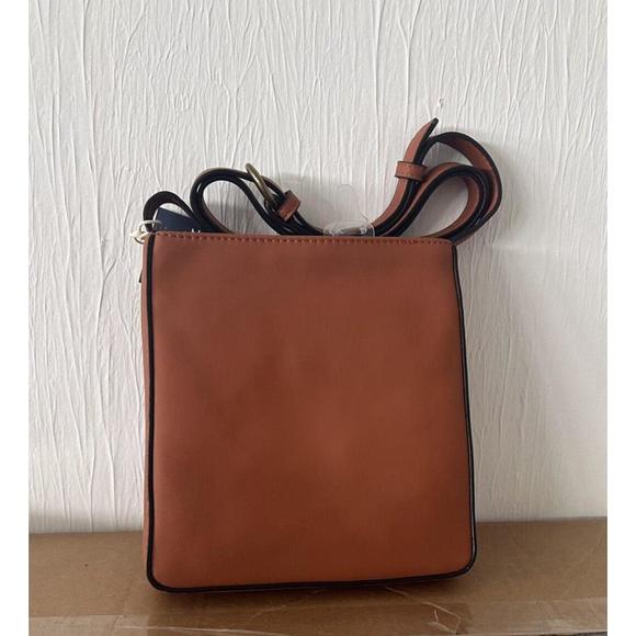 Universal Thread Woven Crossbody Bag Purse w/ Zip Closure 8"x7.5" - Picture 3 of 4